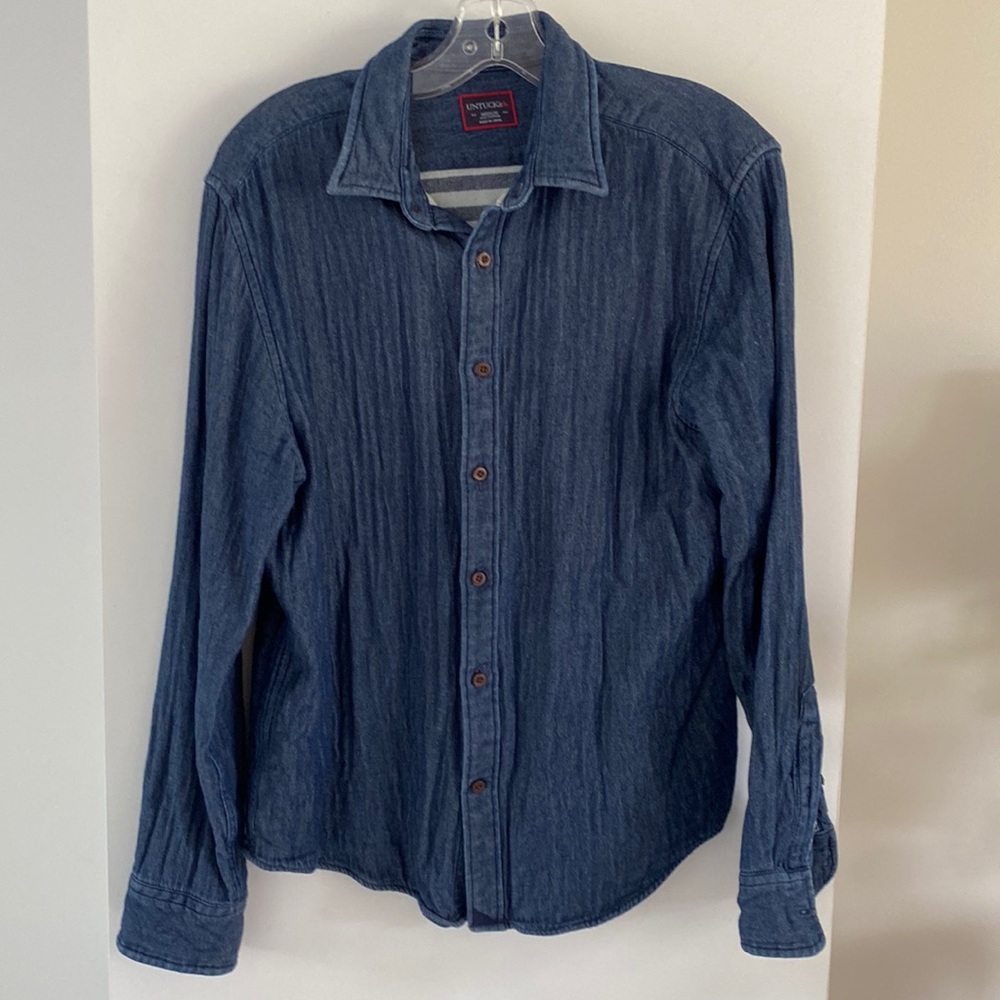 UNTUCKIT denim blue chambray printed stripe lining button-up shirt M